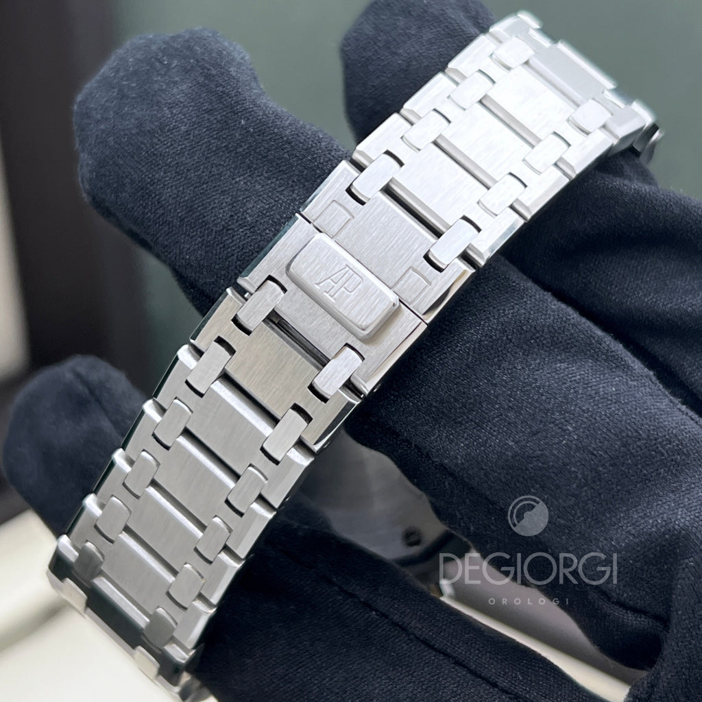 Audemars Piguet Royal Oak Chrono 26300St Bianco Panda