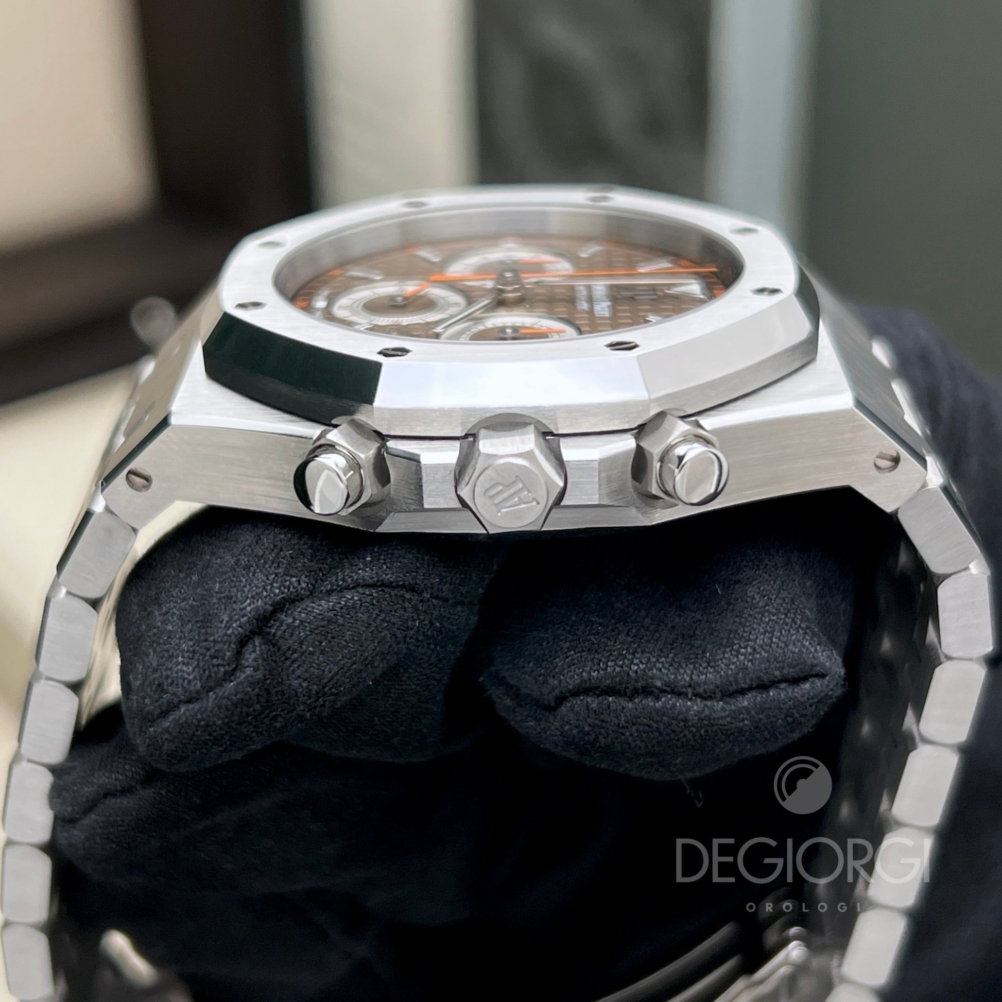 Audemars Piguet Royal Oak Chrono 26300St Brown Havana