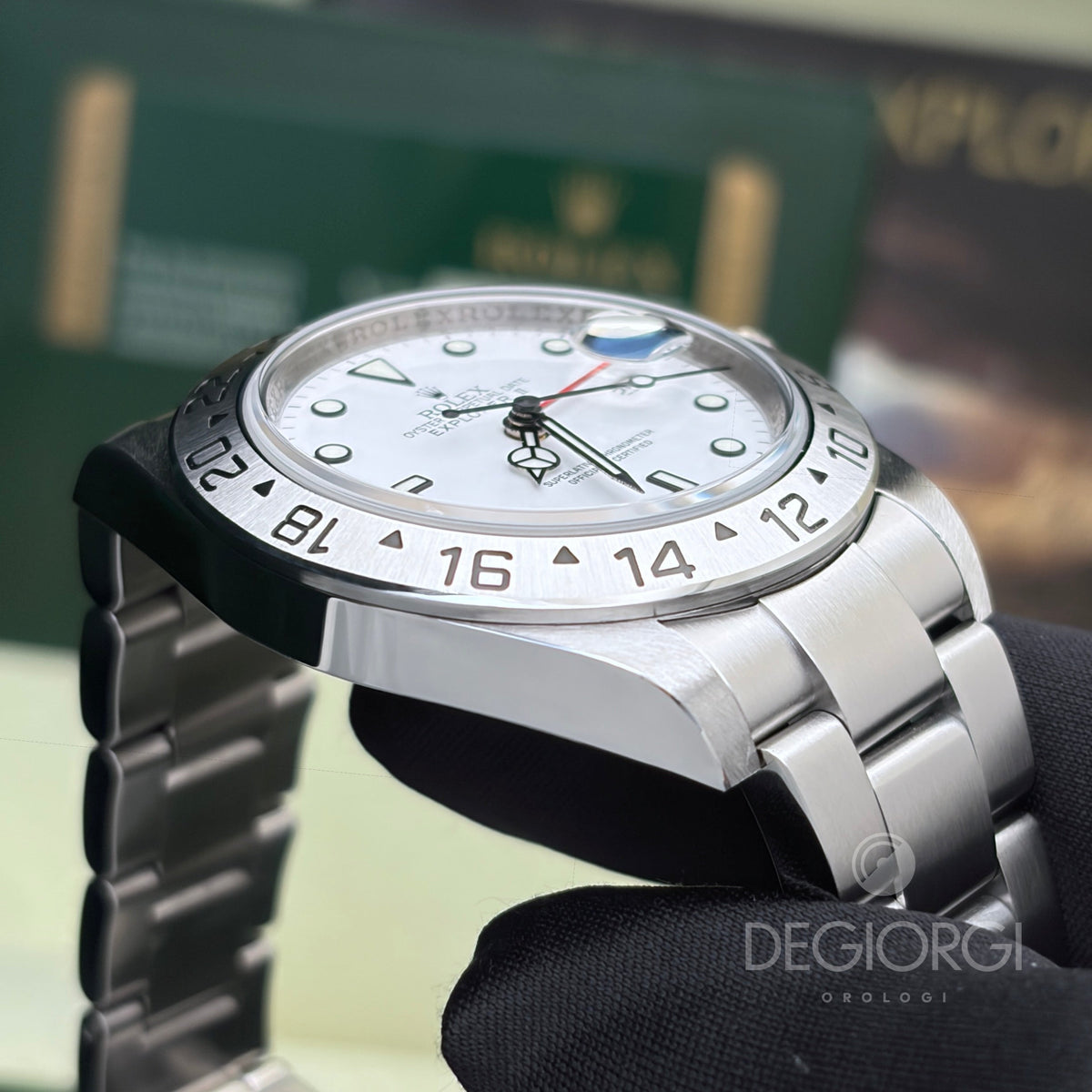 Rolex Explorer II 16570 RRR 3186 Bianco 40 mm