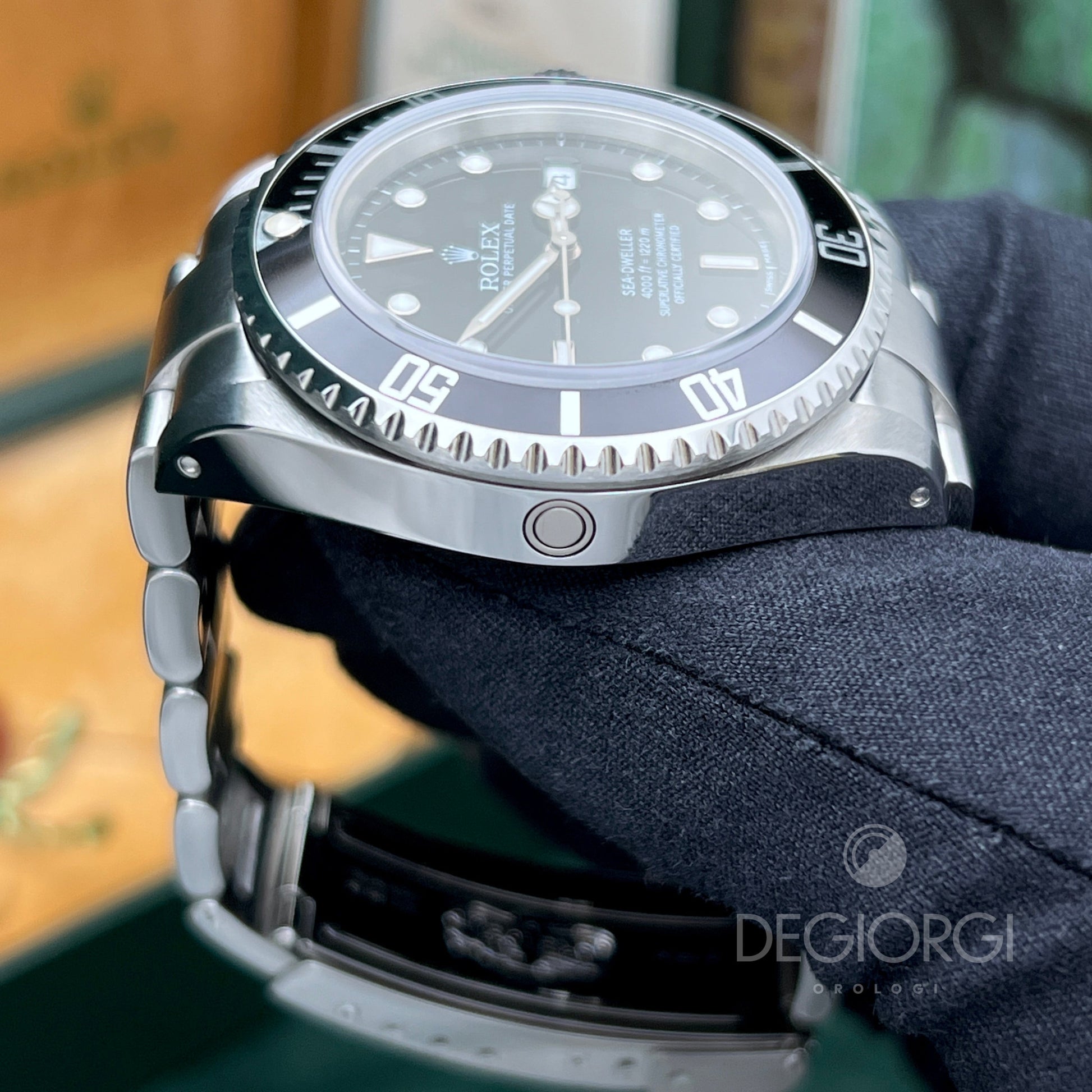Rolex Sea-Dweller 16600 Luminova 2001