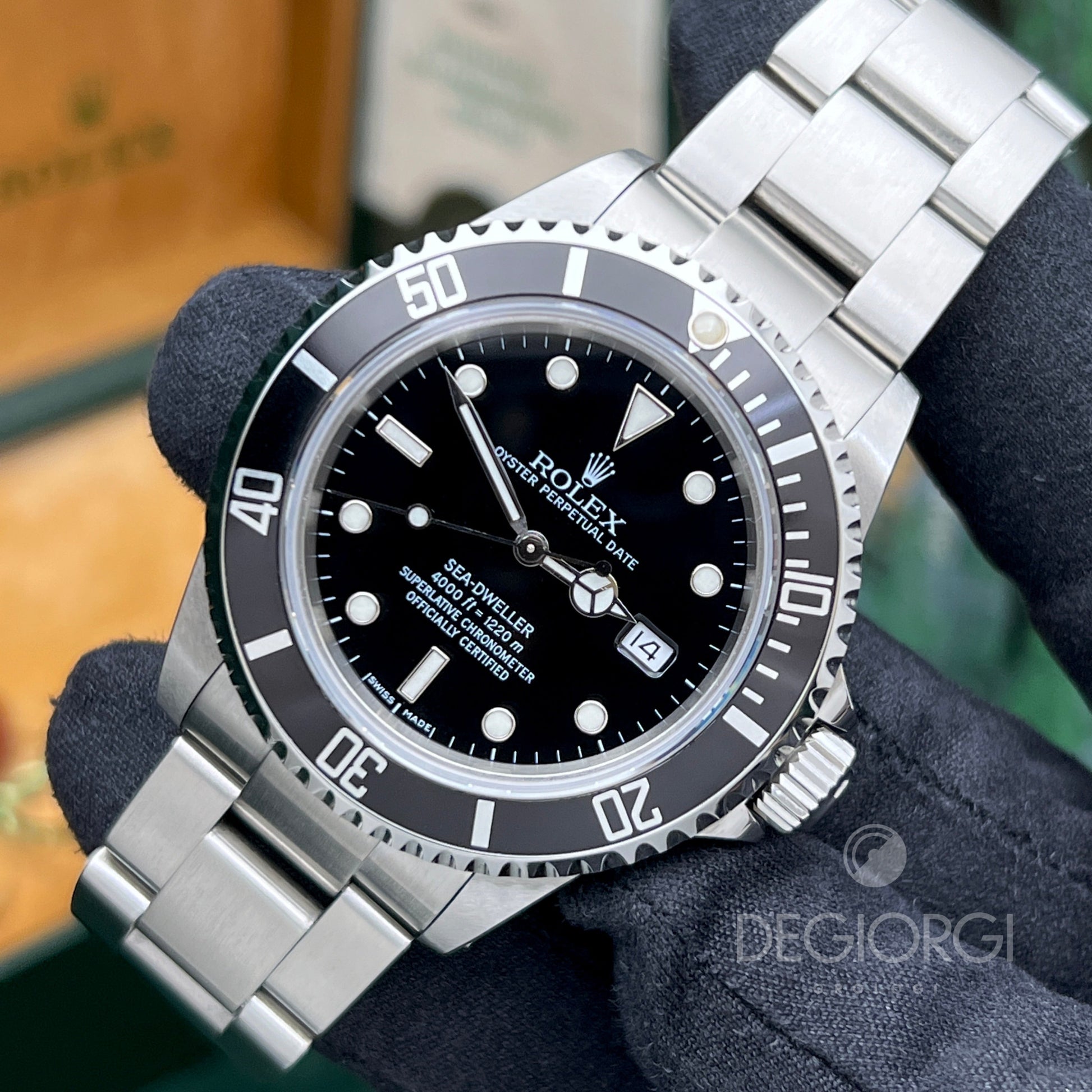 Rolex Sea-Dweller 16600 Luminova 2001