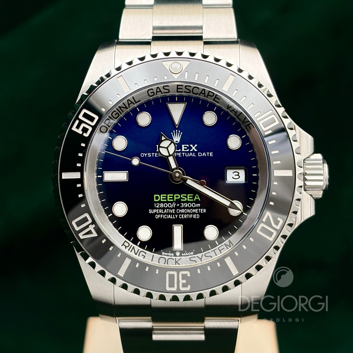 Rolex Sea-Dweller Deepsea 136660 Blu 44 mm Acciaio Oyster