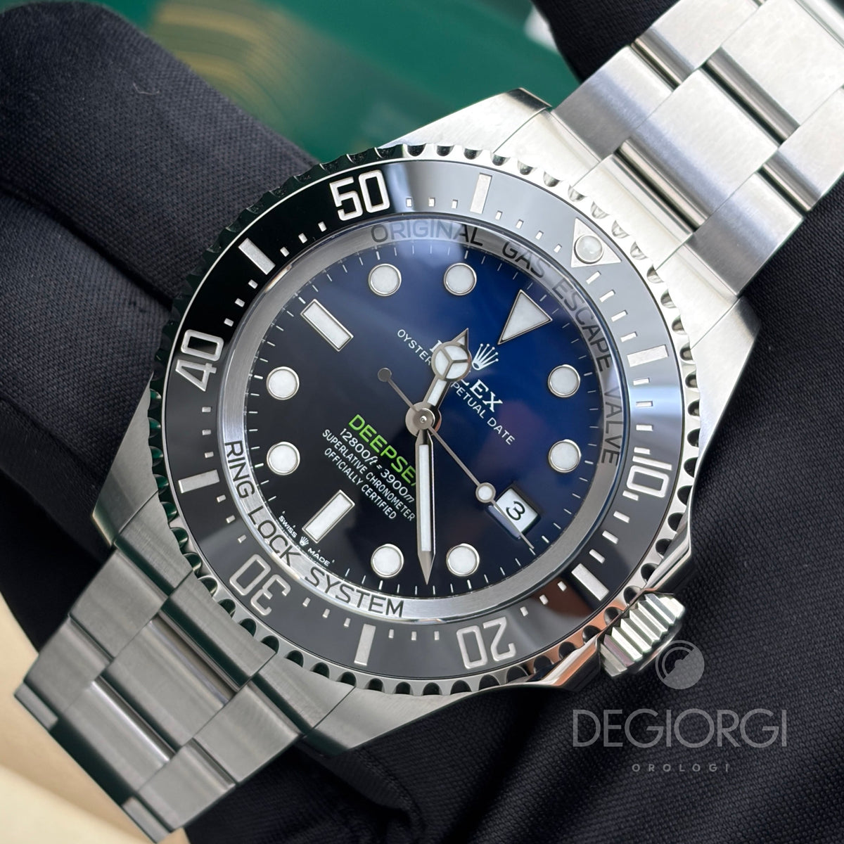 Rolex Sea-Dweller Deepsea 136660 Blu 44 mm Acciaio Oyster